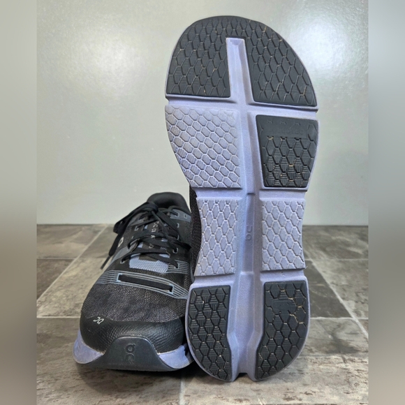 ON RUNNING ON CLOUDGO RUNNING SNEAKERS. - Picture 6 of 9